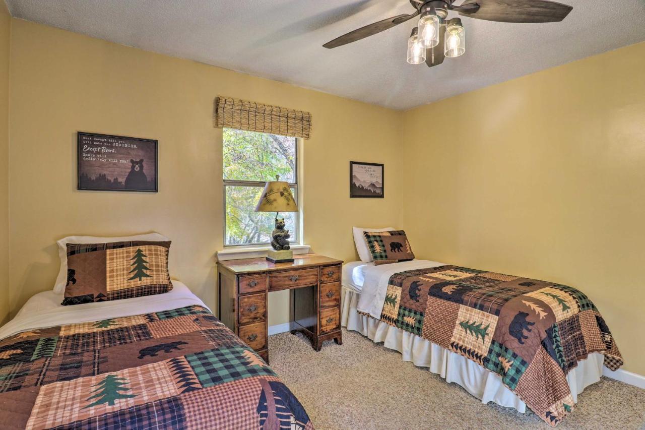 הוילה Weaverville Creekside Retreat With Deck, 18 Miles To Wolf Ridge מראה חיצוני תמונה
